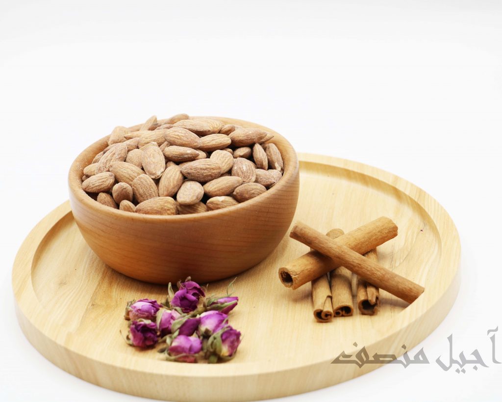 بادام زرین نمکی خارجی