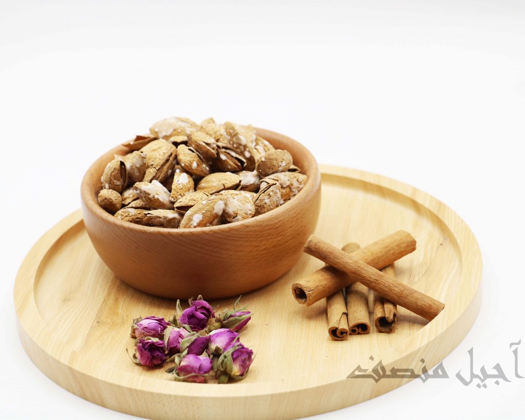 بادام منقا شور