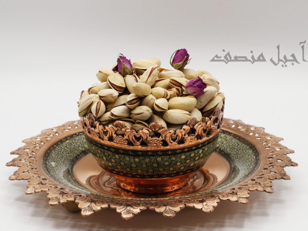 پسته احمد آقایی خام متوسط