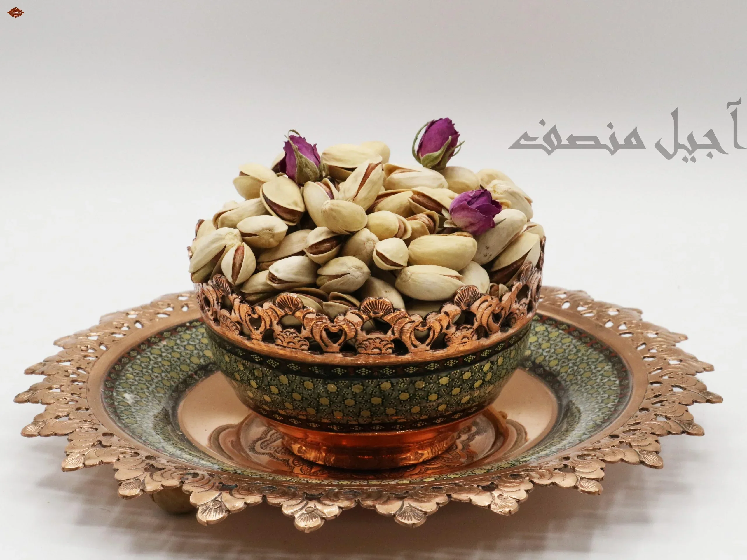 پسته احمد آقایی خام متوسط