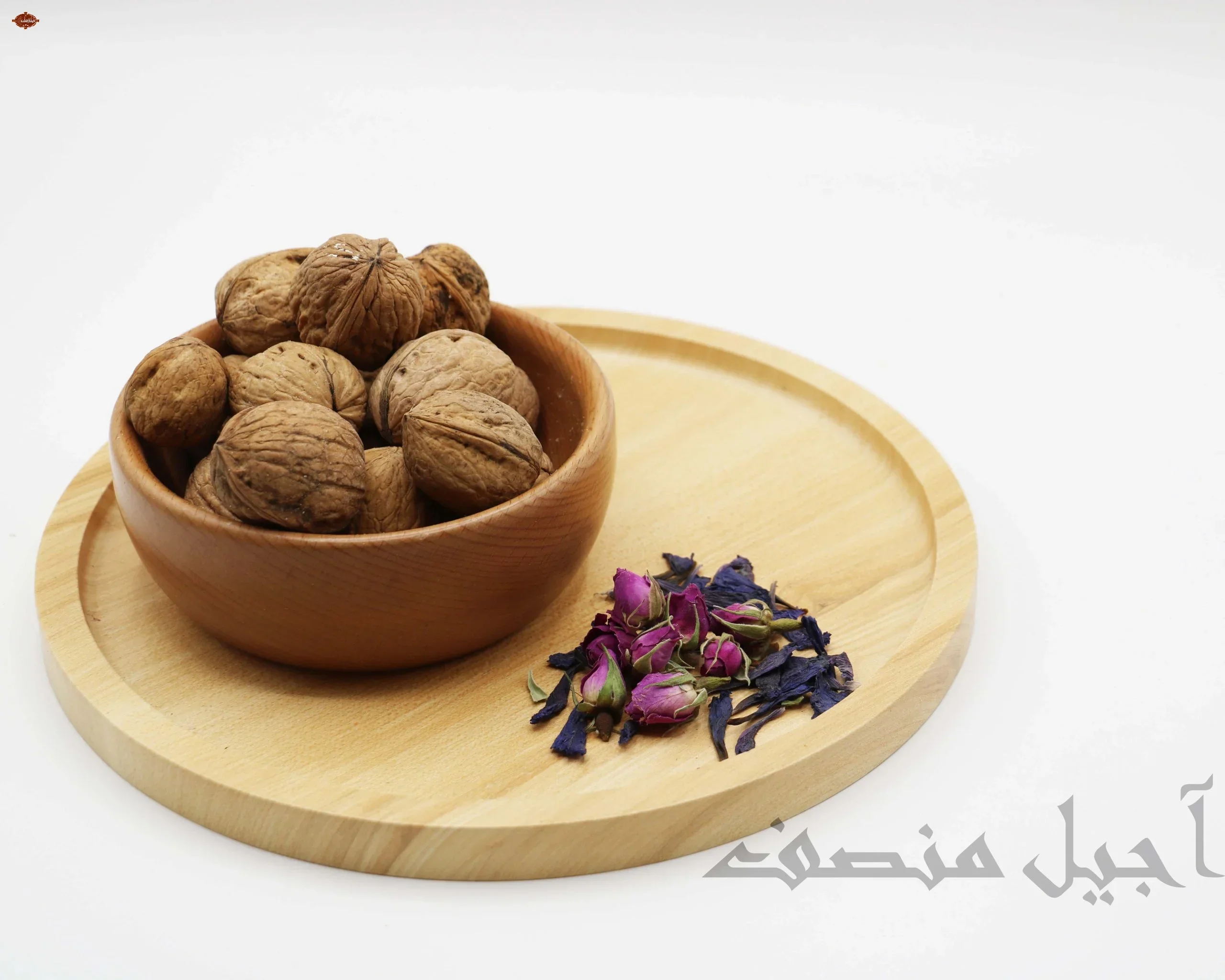 گردو با پوست